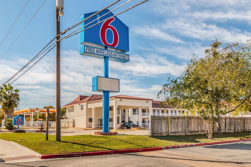 Motel 6-San Marcos, Tx - North Dış mekan fotoğraf