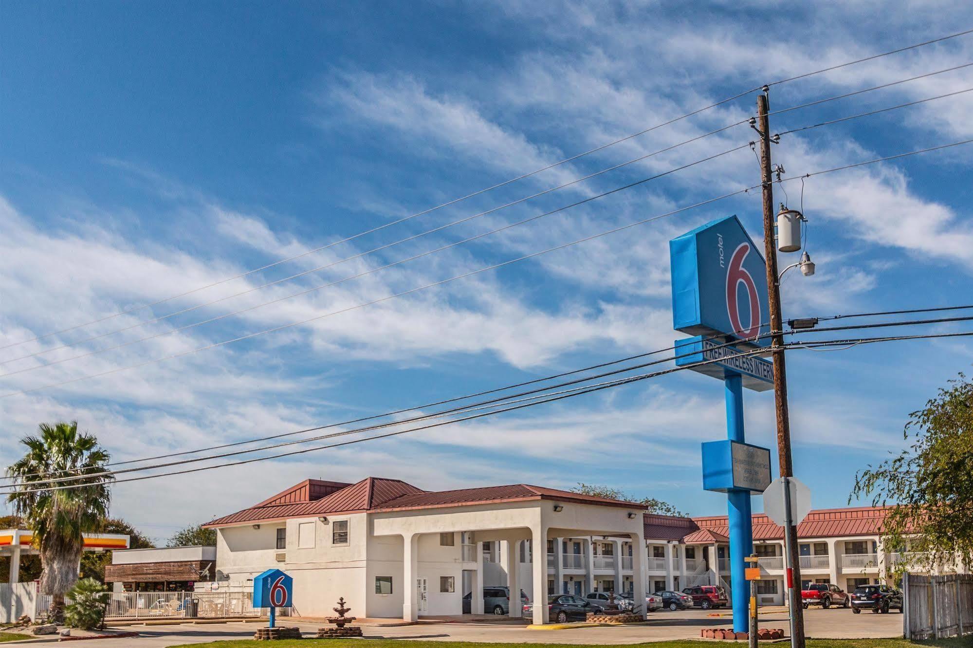 Motel 6-San Marcos, Tx - North Dış mekan fotoğraf