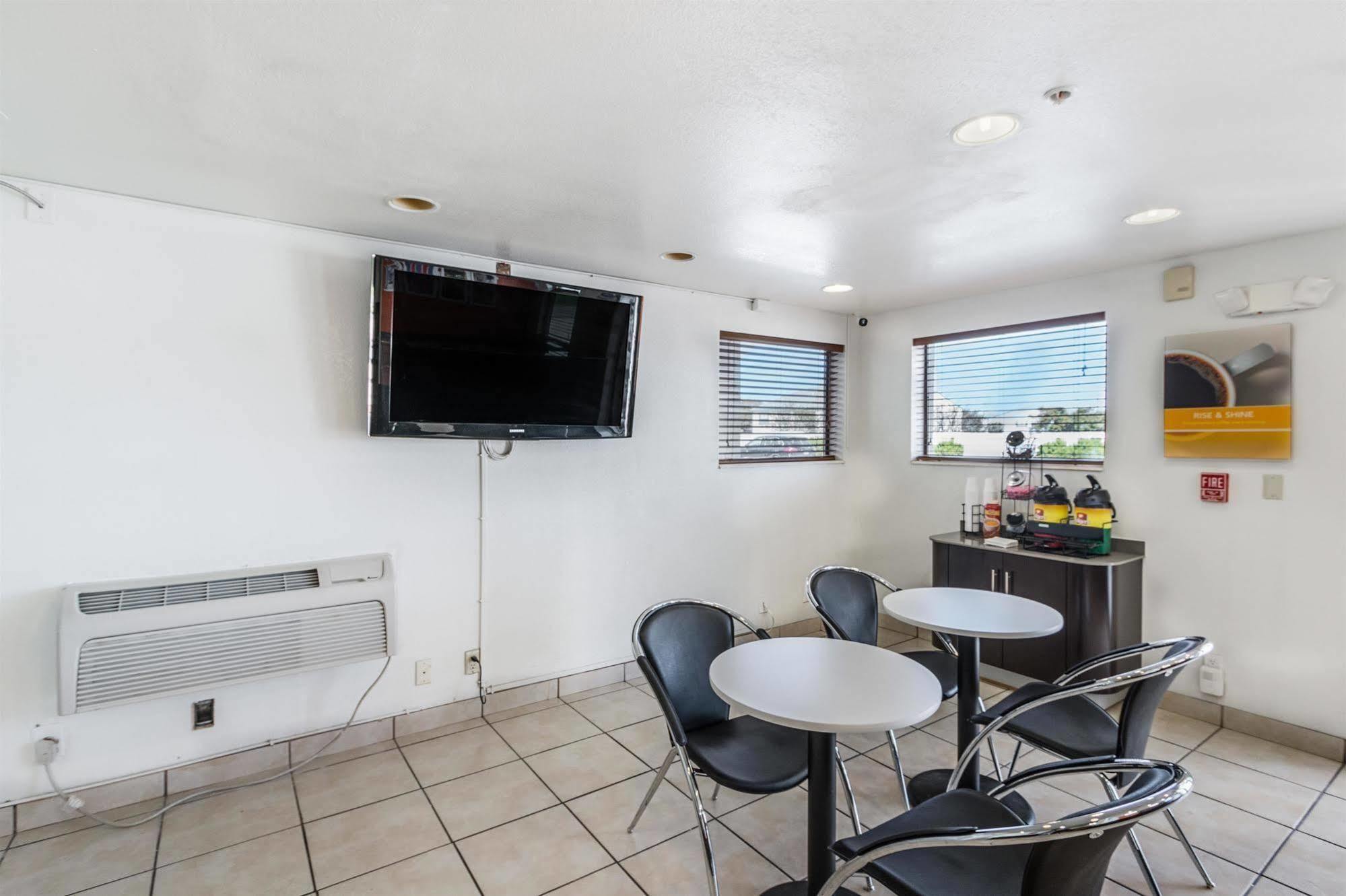 Motel 6-San Marcos, Tx - North Dış mekan fotoğraf